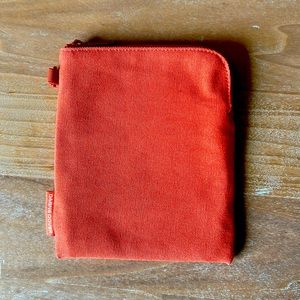 Skye Essentials Pouch in Organic Cotton, Hot Sauce